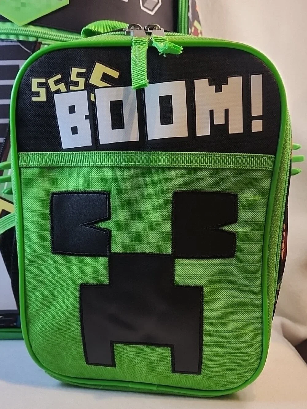 MOINDCRAFT MOJANG STUDIOS Kids Green Backpack and Lunch Bag Set